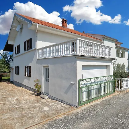 Apartment Ana 1725 Pula