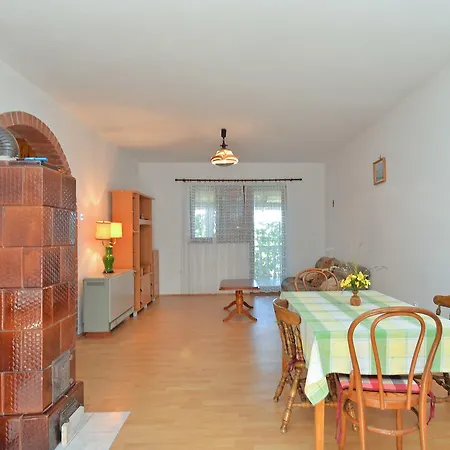 Ana 1725 Pula